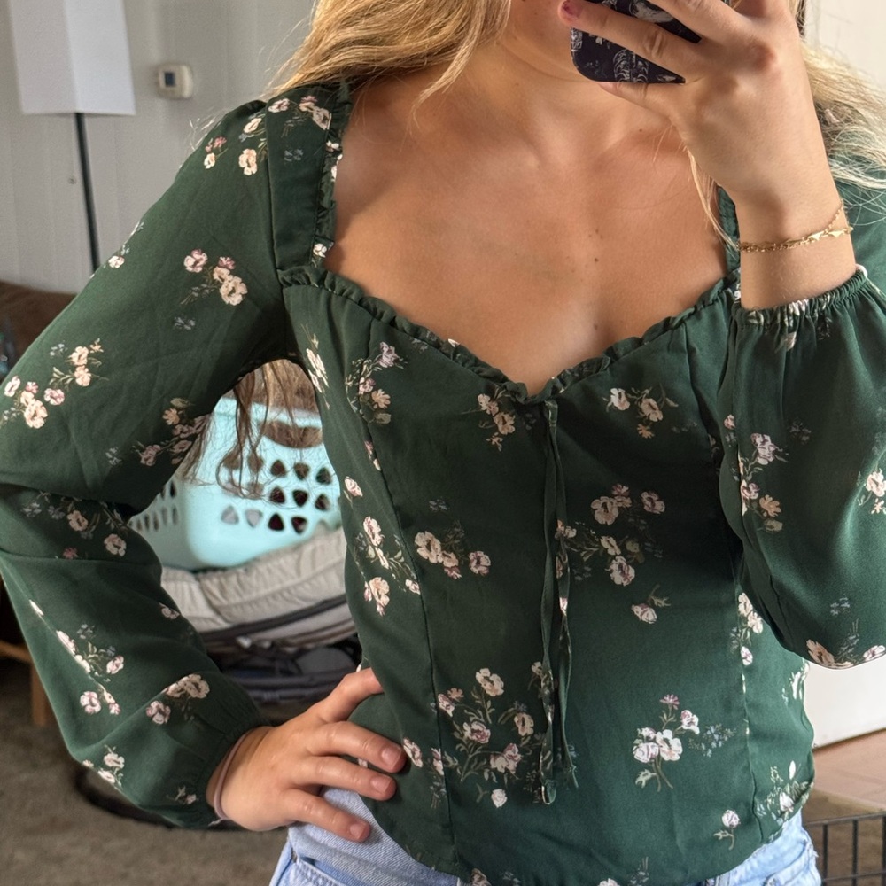 Abercrombie & Fitch Dark Green Floral Blouse